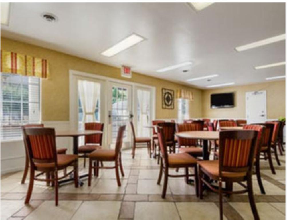 Baymont By Wyndham Greenville Restaurant bilde