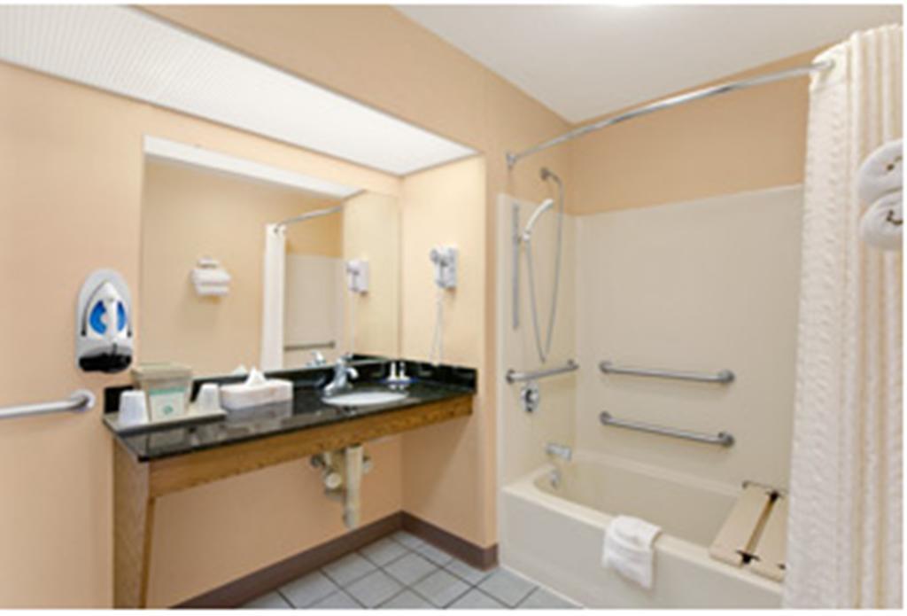 Baymont By Wyndham Greenville Rom bilde