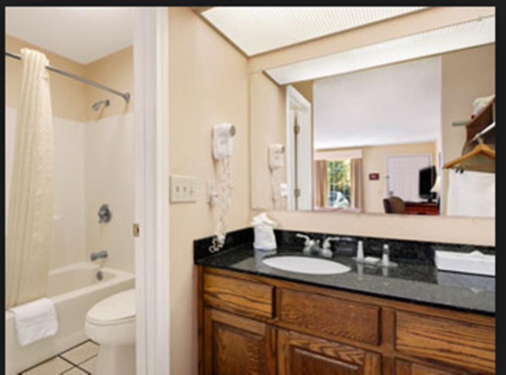 Baymont By Wyndham Greenville Rom bilde